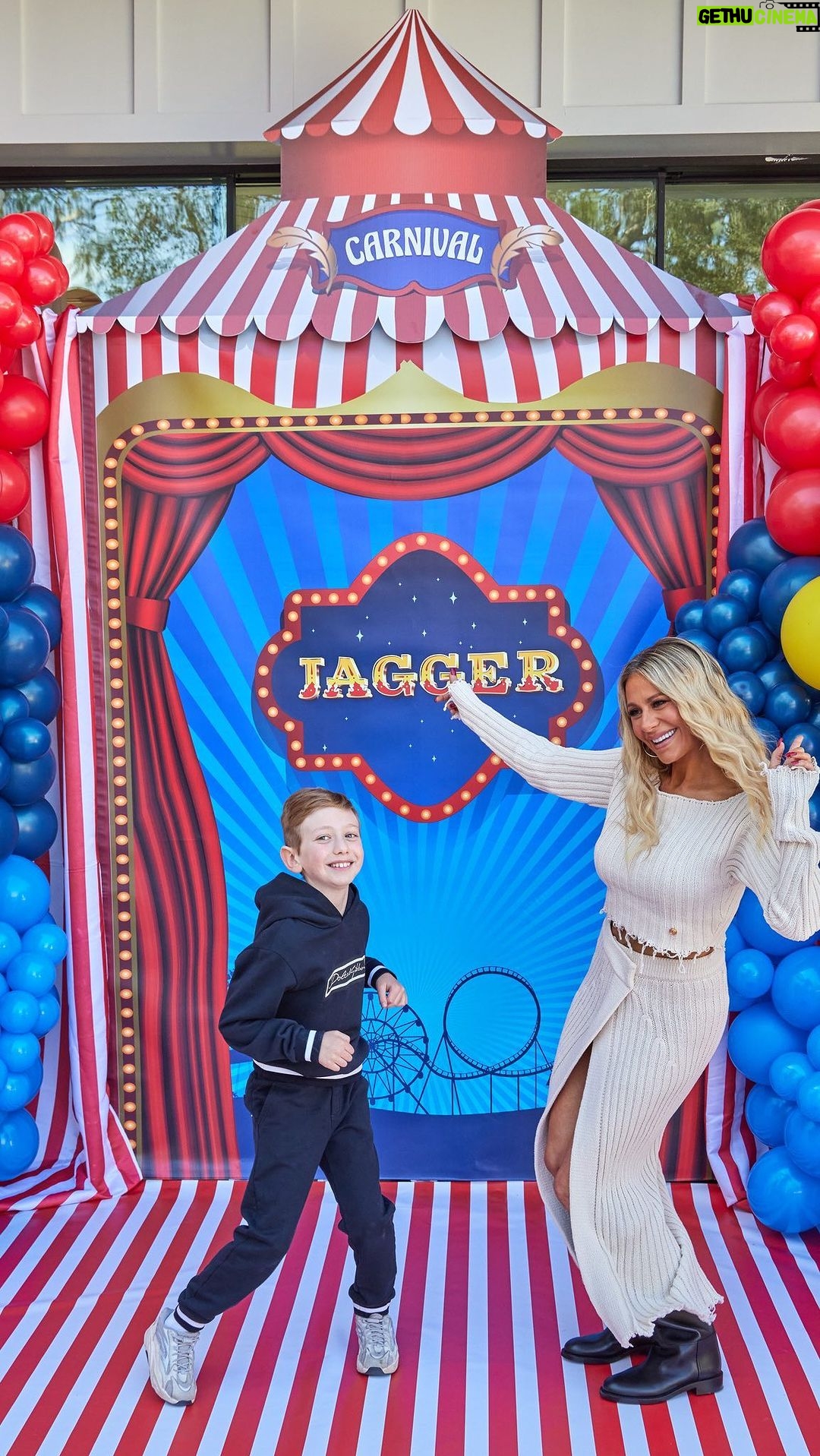 Dorit Kemsley Instagram - “Jagger’s Carnival” has a nice ring to it 🎡🎠🃏🎟️🎢 #throwbackthursday