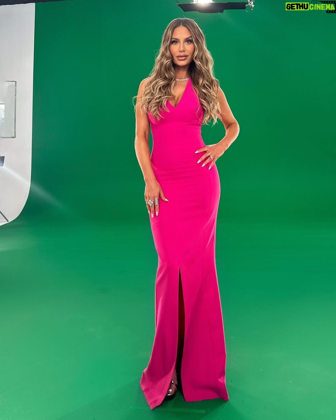 Dorit Kemsley Instagram - Don't miss the Season 13 premiere of #RHOBH tonight at 8 PM PST on @bravotv 💎 This season is filled with plenty of laughter, moments of healing, glamour, and of course TONS of fabulous looks and fashion galore! 💖