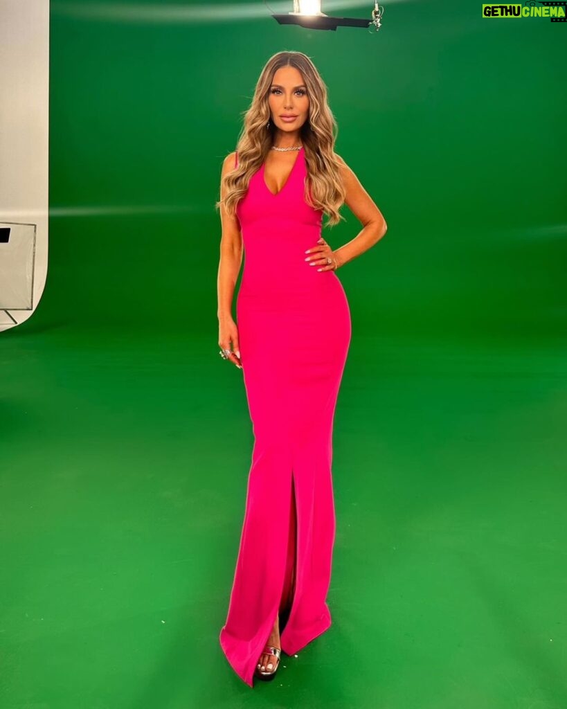 Dorit Kemsley Instagram - Don't miss the Season 13 premiere of #RHOBH tonight at 8 PM PST on @bravotv 💎 This season is filled with plenty of laughter, moments of healing, glamour, and of course TONS of fabulous looks and fashion galore! 💖