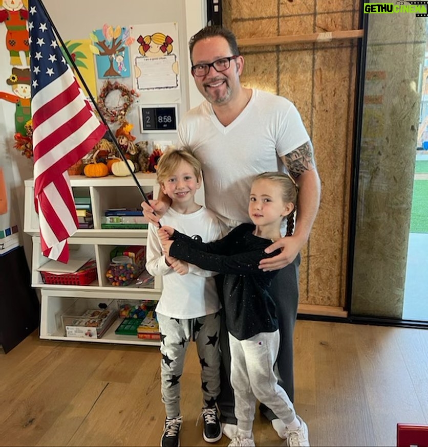 Dorit Kemsley Instagram - Happy Fathers Day to the amazing fathers in our lives, and in the world. 💘