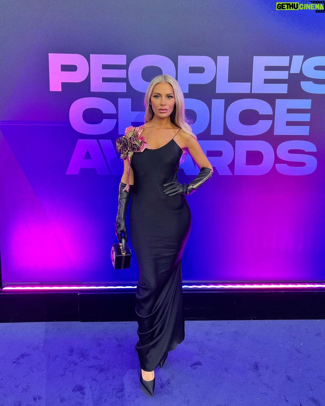 Dorit Kemsley Instagram - People’s Choice Awards 2022 🌸