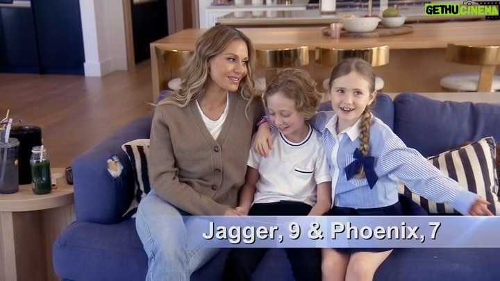 Dorit Kemsley Instagram - This was so much fun watching Jagger and Phoenix, my little fashionistas, rate my past confessional looks from 1-10 but the commentary was definitely my favorite part! The apple does not fall far from the tree! đđ¤đ @bravotv #rhobh