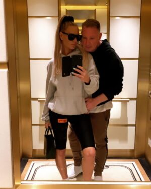 Dorit Kemsley Instagram - happy anniversary baby 
i love you ♥️