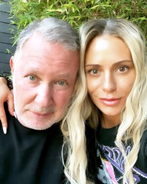 Dorit Kemsley Instagram - happy anniversary baby 
i love you ♥️