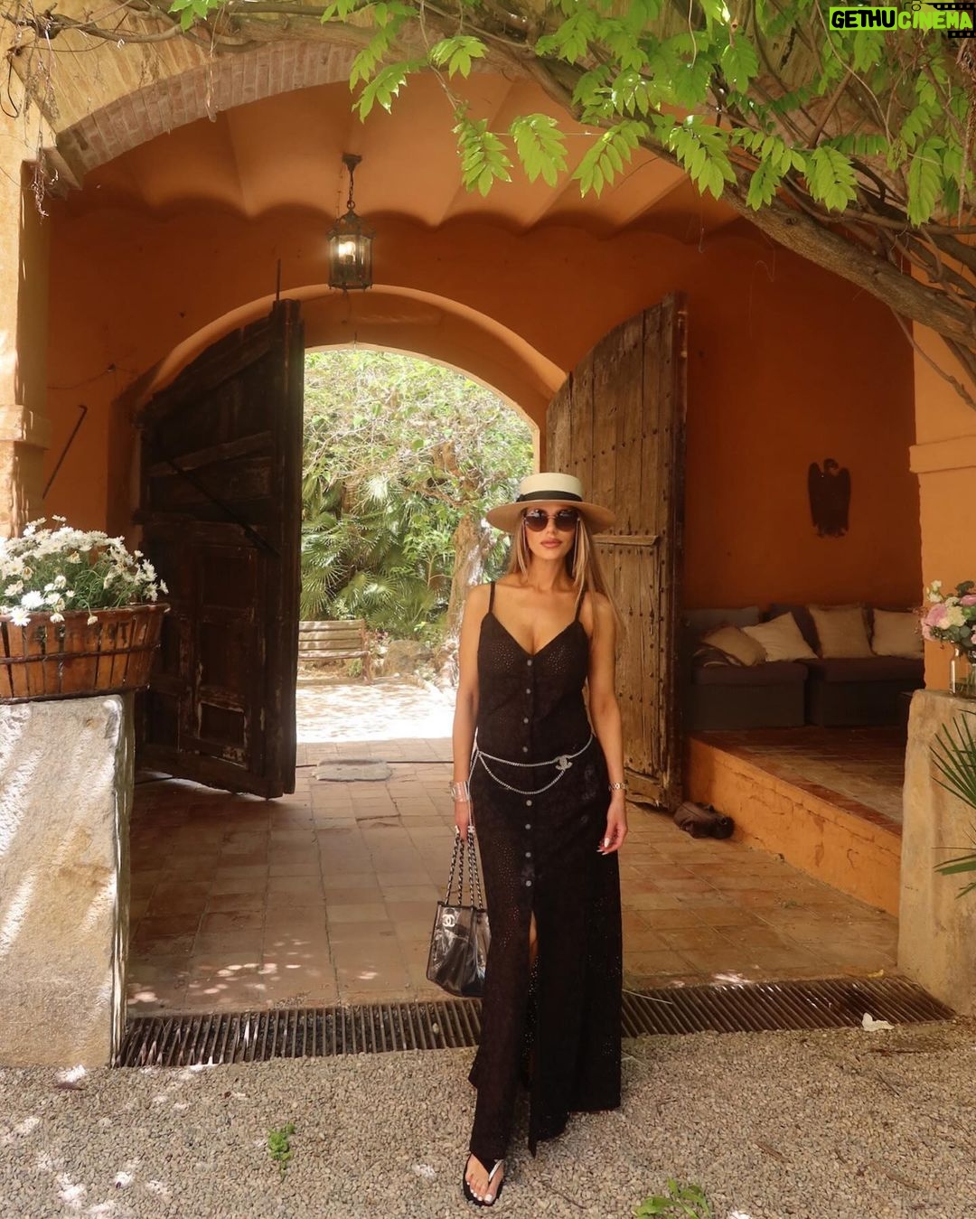 Dorit Kemsley Instagram - Viva España #rhobh
