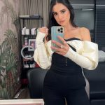Dorra Instagram - 🎀🤍🖤