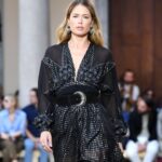 Doutzen Kroes Instagram – Thank you @etro, it was an honor to open the show today! In love with the collection! ❤️🙏🏼 @sagliogeraldine @pg_dmcasting Milano, Italia