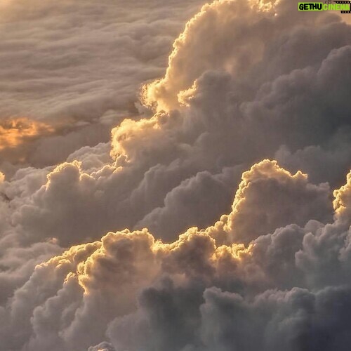 Doutzen Kroes Instagram - Cloudy - 📸 source unknown