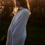 Doutzen Kroes Instagram - Back home with my loved ones. Enjoying nature and wearing one of my favourite comfy sweaters. #happymoments