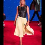 Doutzen Kroes Instagram - On the @calvinklein runway for the very first time. It’s hard to explain my excitement and my gratitude towards the creative team that gave me this chance! Thank you @rafsimons #olivierrizzo @pieter_mulier @matthieu_blazy @ashleybrokaw ♥️ #calvinklein #spring2019 #205w39nyc #NYFW