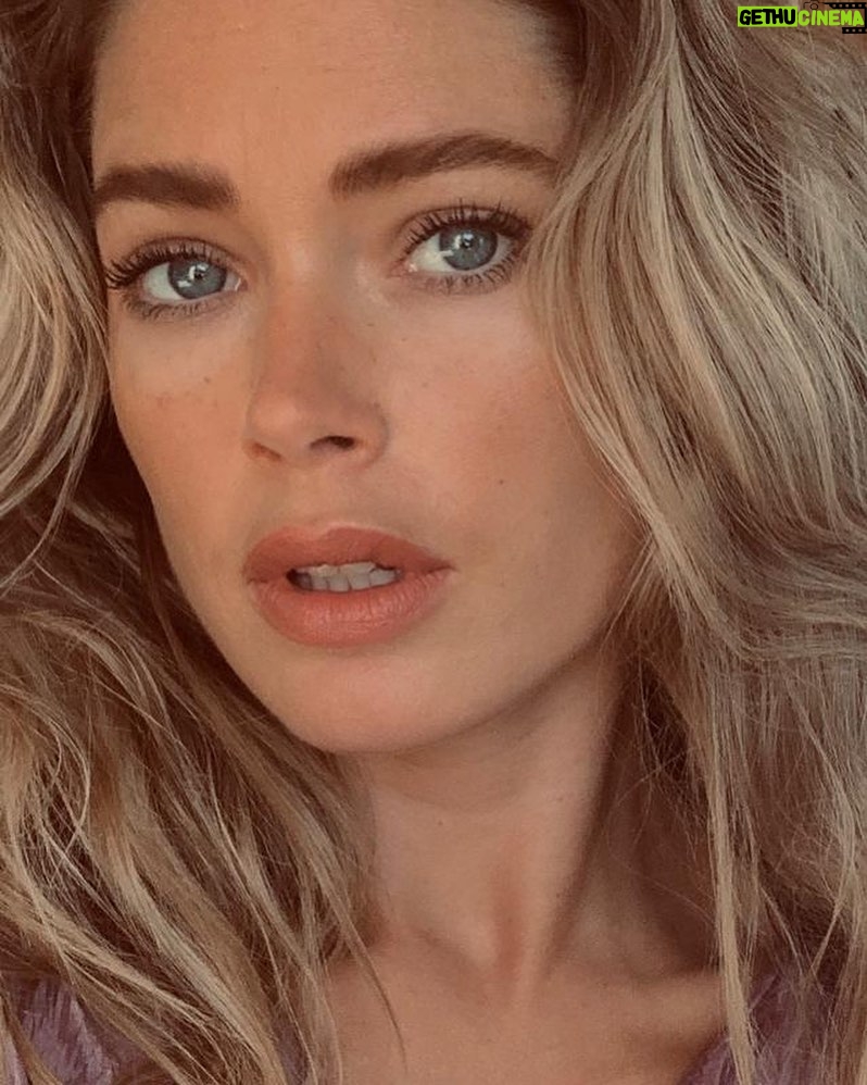 Doutzen Kroes Instagram - Fridays are for selfies