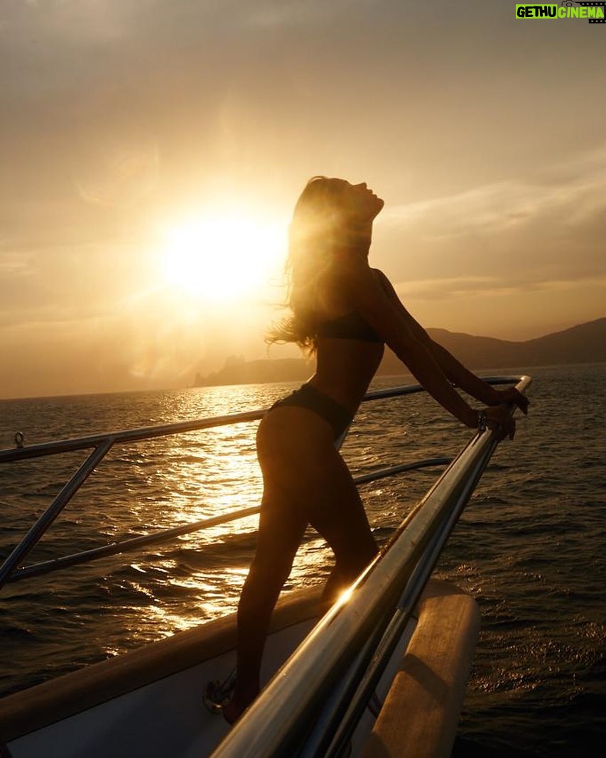 Doutzen Kroes Instagram - I always dreamed of a titanic moment 😚