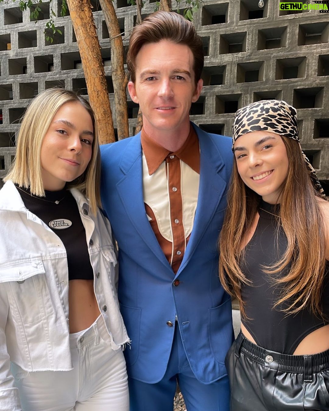 Drake Bell Instagram - Por fin nos conocemos !🙏✨ @drakebell Nice to have you in Mexico 🇲🇽
