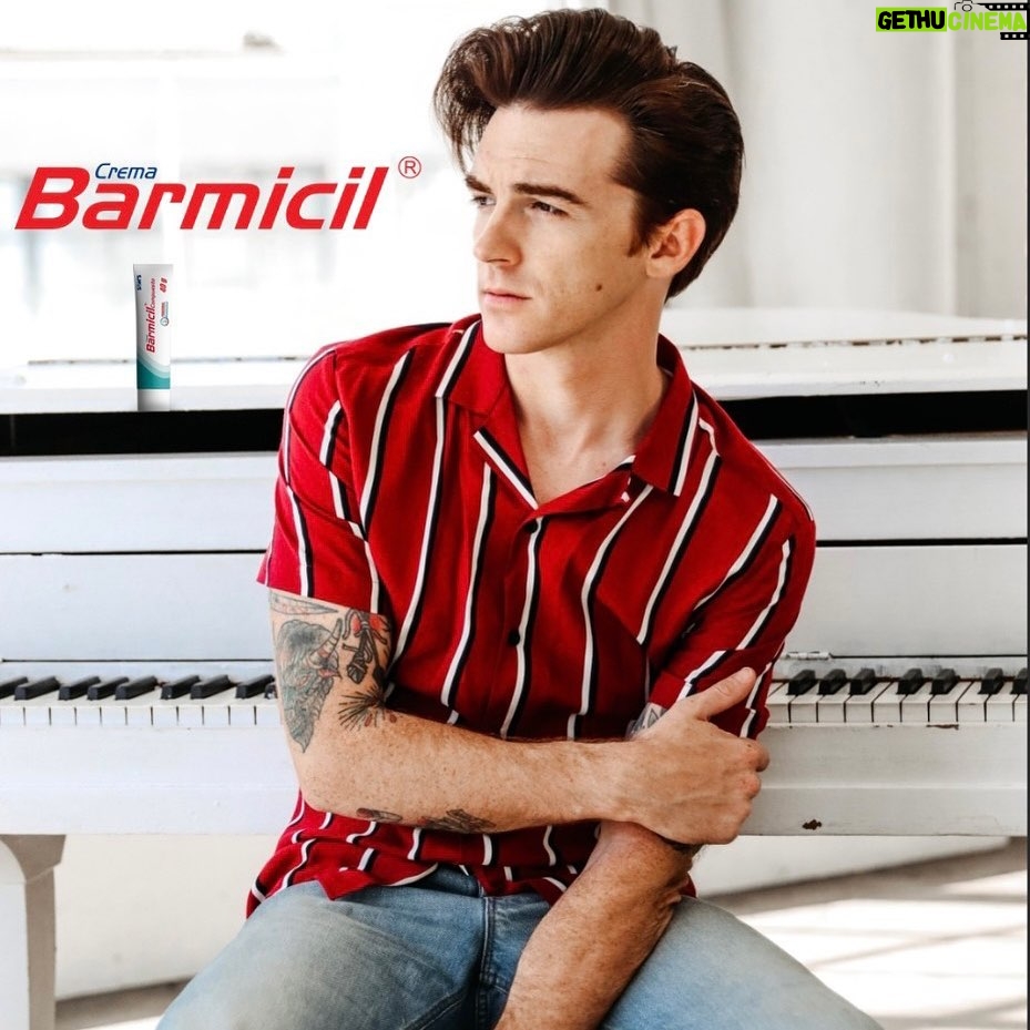 Drake Bell Instagram - ¡Nuevo película y nuevo álbum próximamente! #ad Little Beach House Barcelona