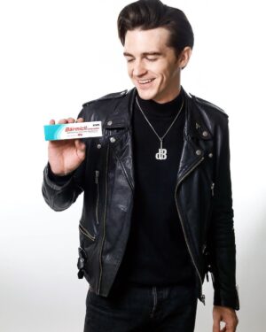 Drake Bell Instagram - Y tú ¿Ya tienes Barmicil? @barmicilmx