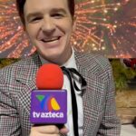 Drake Bell Instagram - ¡Un mensaje muy importante de @drakebell! 😎👌✨ #NuestroMomento2024 🔴 EN VIVO por 📲 https://bit.ly/AñoNuevoTVAzteca
