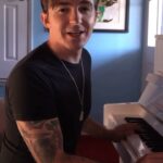 Drake Bell Instagram - Amigos de Queretaro, estoy emocionado de poder regresar a tocar para ustedes, nos vemos el 18 de agosto en el Teatro de la Ciudad