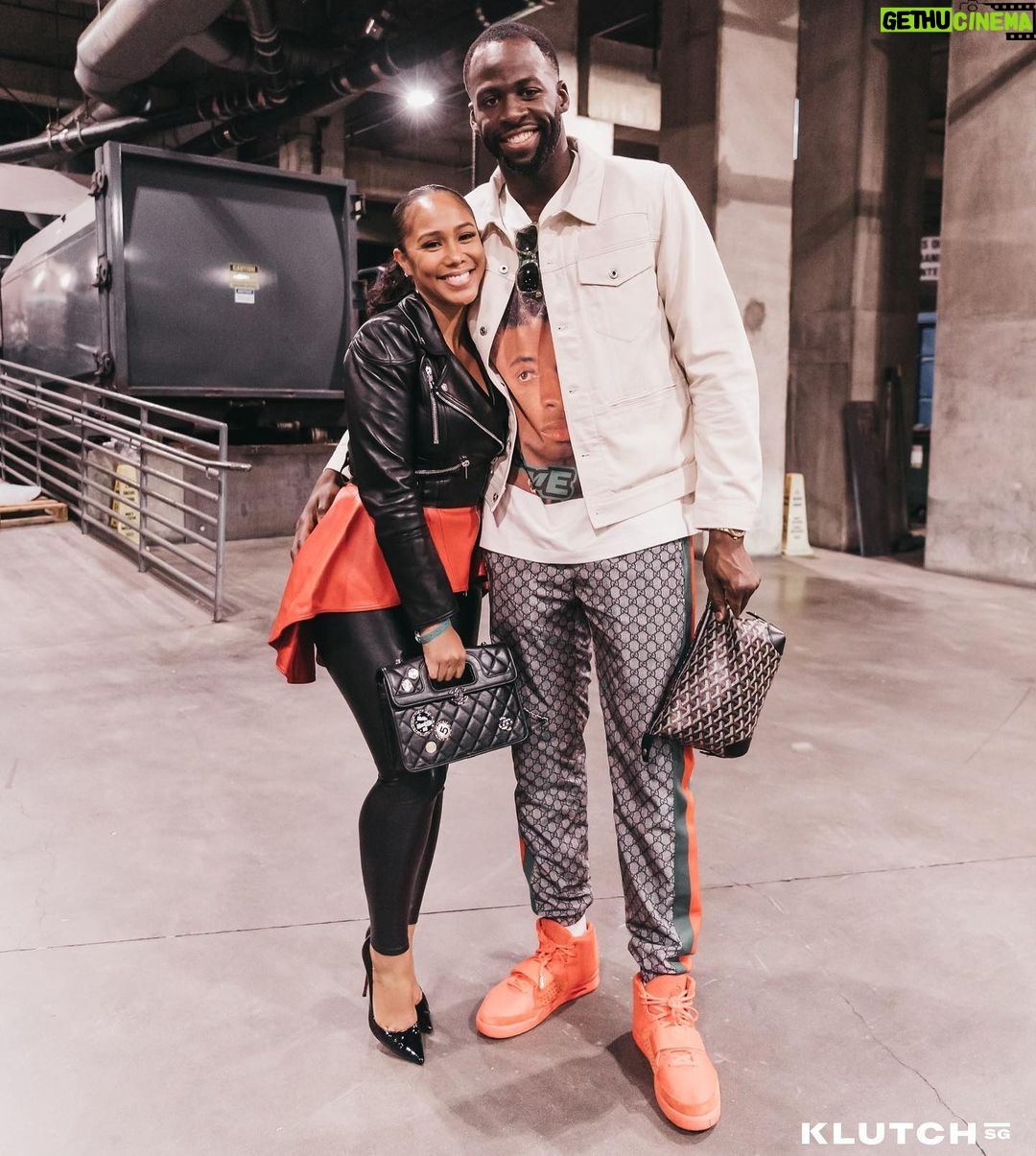 Draymond Green Instagram - There can only be one prime time! Year TEN. Night ONE. DUB! Family TIES. And I had this fly ass Superstar lookin like a BILLION bucks with me. 🤪✅ Crypto.com Arena