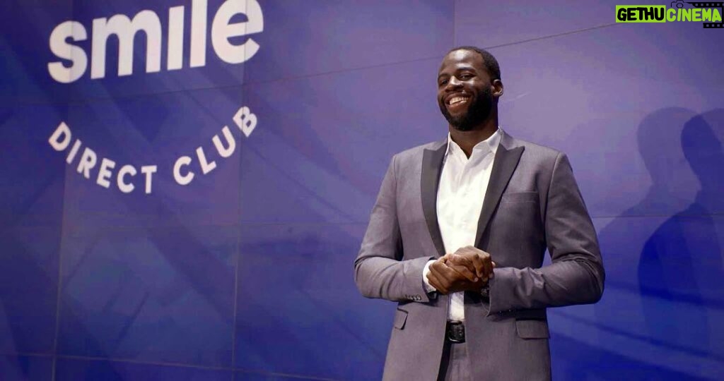Draymond Green Instagram - Wow!! What a day @smiledirectclub !!! Today’s experience was one that a kid from Saginaw, Michigan could only dream of....Until now. So proud of our team and all the hard work that went into making this happen. It’s the beginning of the beginning! We are just getting started🎉😁 #sdcpartner #Jk #Dk NASDAQ MarketSite