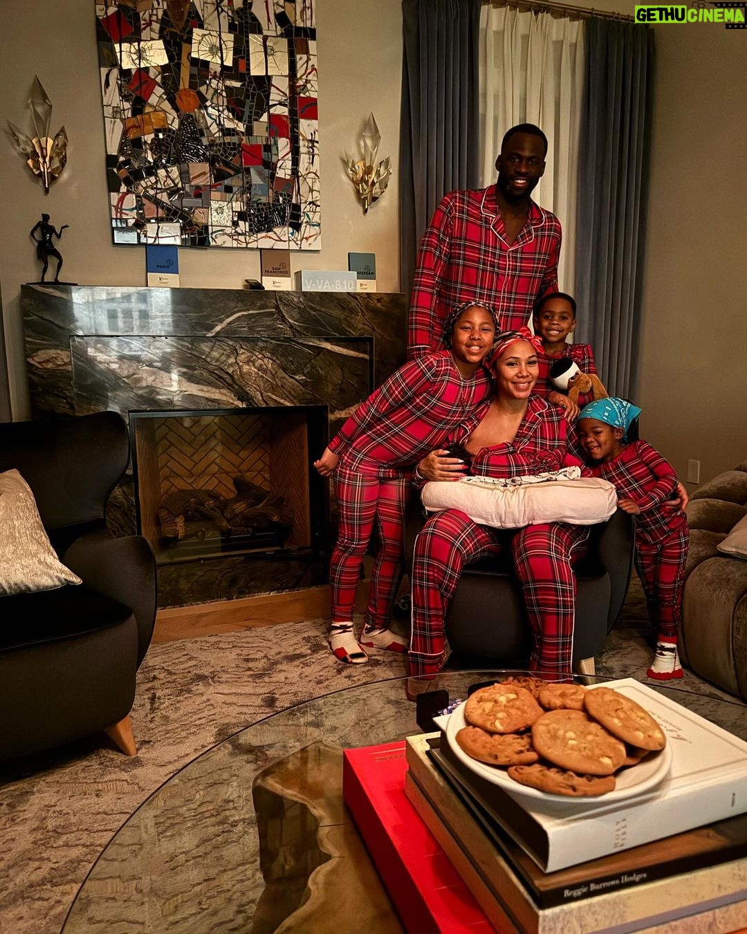 Draymond Green Instagram - Happy Valentines Day to the most amazing Wife, Mami, and woman. I love you and appreciate you SuperWoman!