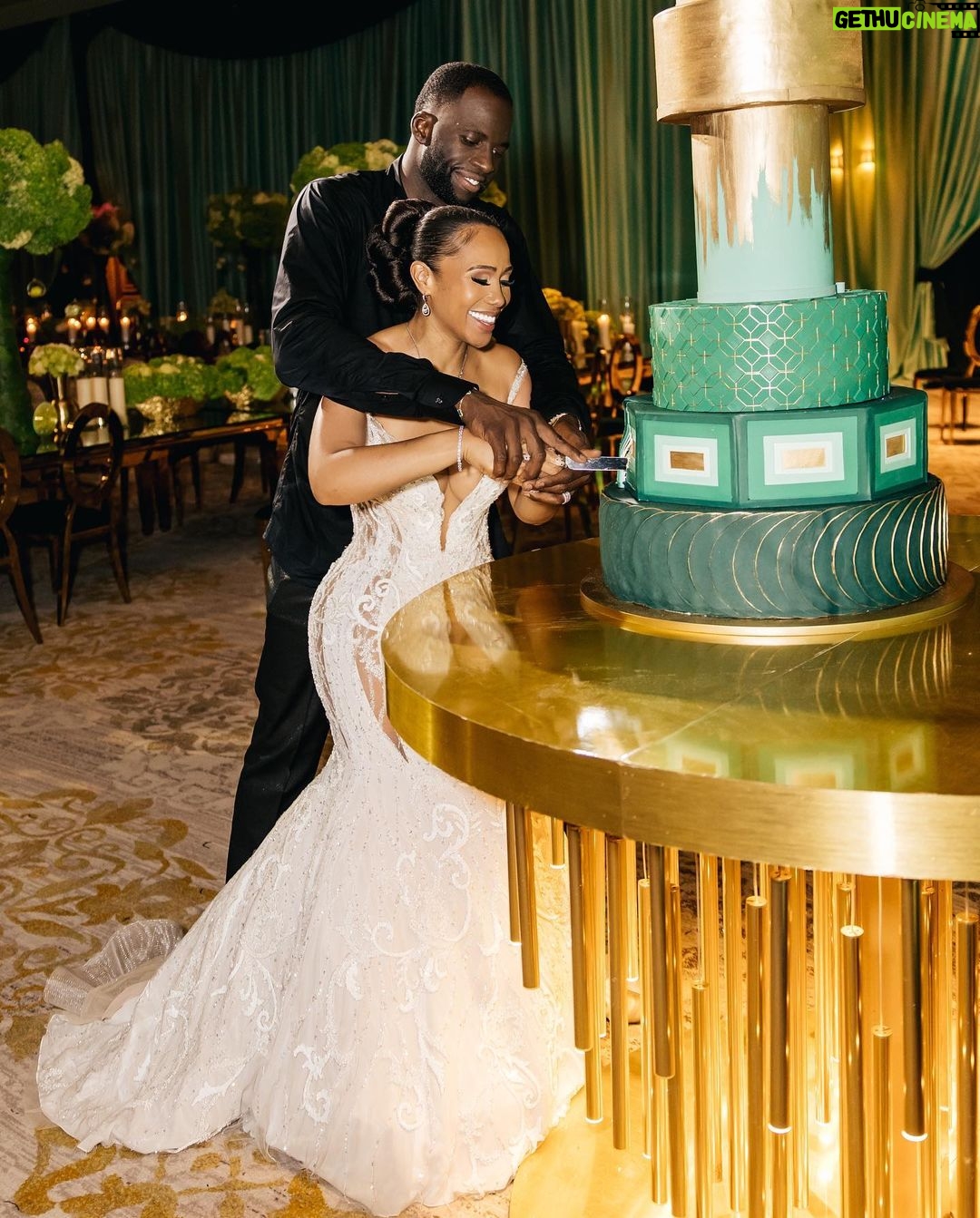 Draymond Green Instagram - Out Of All The Things In 2022 The Best Part Was Getting Married To My Person. Not A Title But THEE Person I Need When I’m Up. When I’m Down. To Vent To. To Laugh With. To Cry On. To Smile At. To Turn Up With. To Cuddle Up With. To Argue. To Love On. To Do This Here Life With!! All I Know Is Marriage Is NOT For The Weak! Everyday It’s A Choice To Do Right By Someone Else. To Be Selfless And To Place Someone In Your Shoes And Be Kind And Show Up To Give Them Unconditional Love. To Love Them Through Their Flaws. To Make Room For Mistakes. To Learn And Grow Together. To Remove The Pressure Of Being Perfect And Let Your Hair Down. To Trust Without Limits. To Have A Partner To Weather The Storm With While Embarking On The Beautiful Days. To Make Life Brighter and Easier For. To Continue To Pray Over And Uplift Even When Things Just Seem Outta Whack. My Person. My Bestfriend. My Husband. MI AMOR. We Are The Same Type Of Wild But Differ In Taste Buds. @money23green You Have Changed Me From Elsa To MamaB While Still Allowing Me To Be ME. I Can’t Thank God Enough For YOU! I Love You Always💚 Look What Just Having Fun Turned Into When That Fork In The Road Came Stared At Me! Thank You To Our Family & Close Friends That Shared In & Supported Our Journey & Big Weekend! It Was Thee Littest🔥😜 #ForeverSeeingGreen #BlackLove #WeGoinBeLivingLikeThisForTheRestOfOurLIVES 💚 Wedding Planner: @diannvalentine Photographer: @ravieb @stanlophotography Makeup: @enhancedbyteisha Hair: @darealterrencedavidson Wedding & Reception Gown Of My DREAMS: @inesdisanto MADE IT TO VOGUE! VOGUE YALL!! Link Lives Forever: https://www.vogue.com/slideshow/draymond-green-hazel-renee-san-diego-wedding?fbclid=PAAaaeh-0pN4CWPJNvTN0CGNyMGFd5SJ54QT5DhQLSXZ0XDa4xg7qPHo_3wDM California