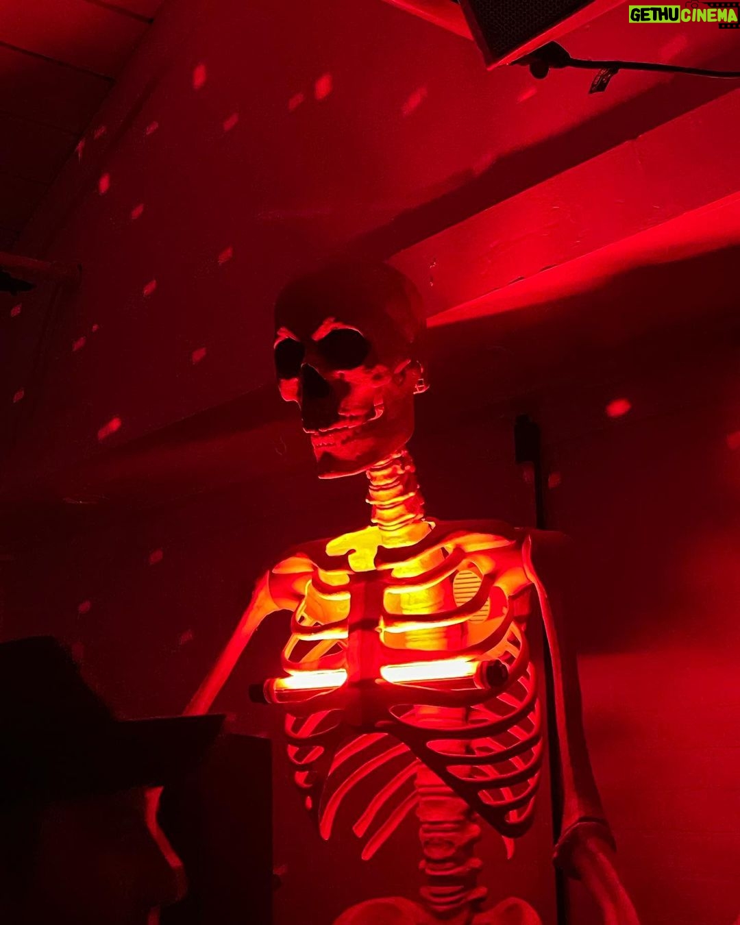 Drew Ray Tanner Instagram - Absolutelay