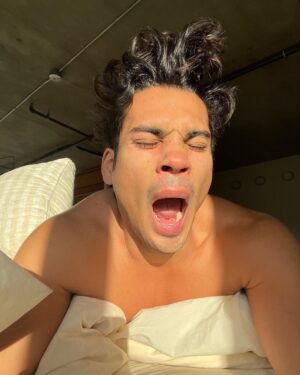 Drew Ray Tanner Instagram - Good yawning to you