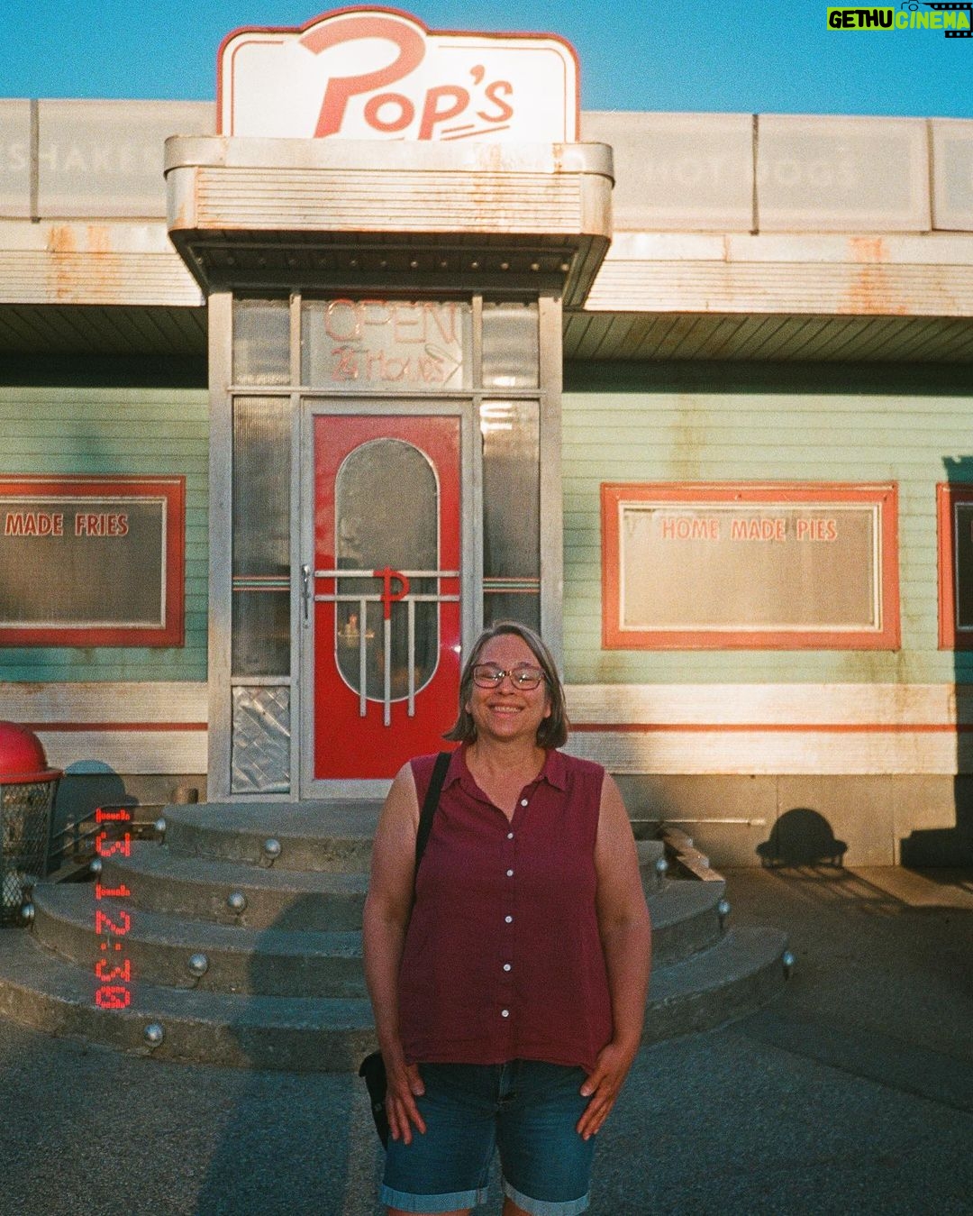 Drew Ray Tanner Instagram - From the film archives. Mom’s first day on the set of Riverdale. Circa June 2023