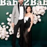 Drew Scott Instagram - So many amazing, big-hearted people came together in one night. @salmahayek, your love and passion for helping children is infectious. Thank you @baby2baby for putting people first and marking a global difference👶❤️ 📷: Getty Images for Baby2Baby