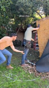 Drew Scott Instagram - That’s what twins are for, right? 🙃🛠️