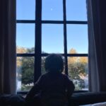 Drew Scott Instagram - Just so you know, that's a ball, not the moon...Parker knows these things 👶🏻❤️
