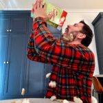 Drew Scott Instagram - When you leave your toddler alone at snack time 🍪 #KidLife #parenting