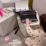 Drew Scott Instagram - I hired a little helper to write Linda‘s Valentines letter 💘