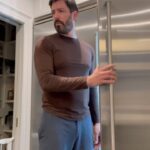 Drew Scott Instagram – Dad can’t even get a snack break?! #parenting #DadLife