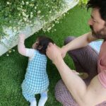 Drew Scott Instagram - Parker loves nature! We gave him a flower and he literally sat there for what seemed like an hour just holding it…like it was the most precious thing. Then he tried to eat it 😂