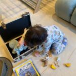 Drew Scott Instagram - Parker’s packing all his essentials for his next big adventure✈️⛰️🧳