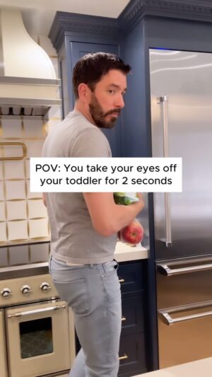 Drew Scott Instagram - How do they always go from 0 to dangerous in 2 seconds?! #ParentingBeLike #parenting