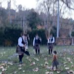 Drew Scott Instagram - Parker’s all kilted up with somewhere Scottish to go!! Burns Day 🏴󠁧󠁢󠁳󠁣󠁴󠁿