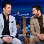 Drew Scott Instagram - @jonathanscott makes @zooeydeschanel dress up as Jovie from Elf 🤣 #FallonTonight The Tonight Show Starring Jimmy Fallon