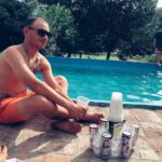 Dtoke Instagram - 33 Gracias a toda mi familia y mis amigos por estar presentes el día de mi cumple. Lo pasé increíble, trabajo de año a año para poder darme el gusto con los que más quiero. Muchos otros amigos no estuvieron presentes por cuestiones de tiempos y distancia pero les agradezco a todos por cada mención cada saludo y mensaje. Gracias @redbullarg @fullescabio @leyprimeracerveceria Por darnos bebidas increíbles para el festejo.