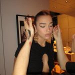 Dua Lipa Instagram – TONIGHT 22:40pm GMT @thegrahamnortonshowofficial on the bloody sofaaaa innit 🍸❤️
