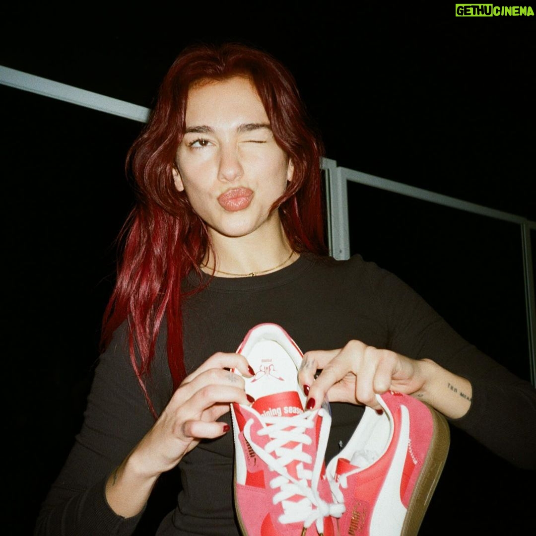 Dua Lipa Instagram - TRAINERS SEASON ❤️ Brits rehearsals in #pumapalermo