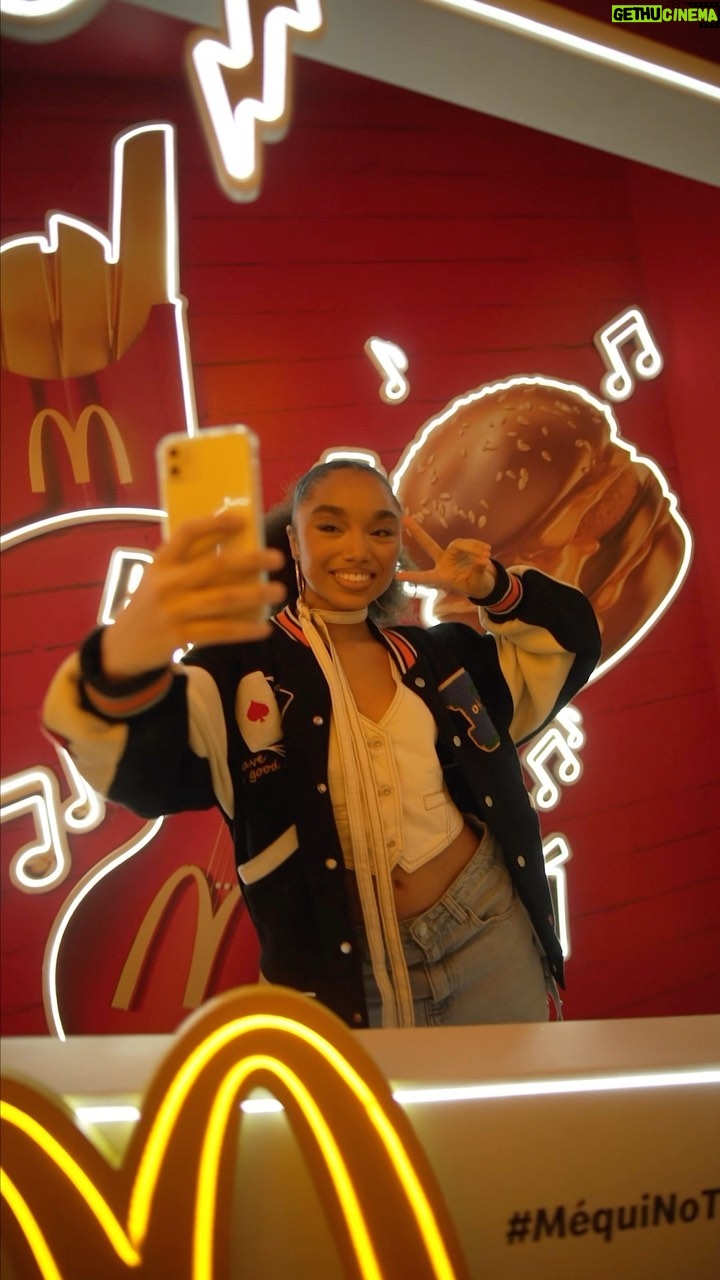 Duda Pimenta Instagram - Essa pergunta é fácil, né? Conta aqui nos comentários também como foi sua curtição com #MéquiNoTheTown 🍔✨ E vcs sabem que é edição limitada né? Então aproveitem enquanto há tempo 🤭