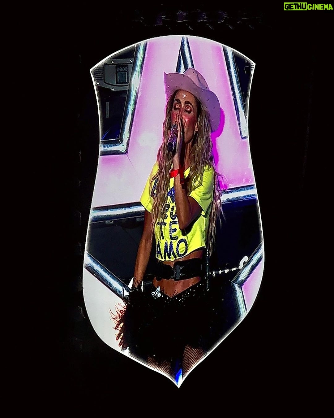 Duda Pimenta Instagram - Eu tô muito Rebelde 🗣️🗣️🗣️ @searabrasil muito obg por mais uma noite inesquecível em 2023, só quem tava lá viu o quão mágico foi esse momento! @rbd_musica no Brasil prometeu tudo e entregou o que prometeu! Foi lindo, foi histórico e foi cheio das delícias que só a Seara tem.