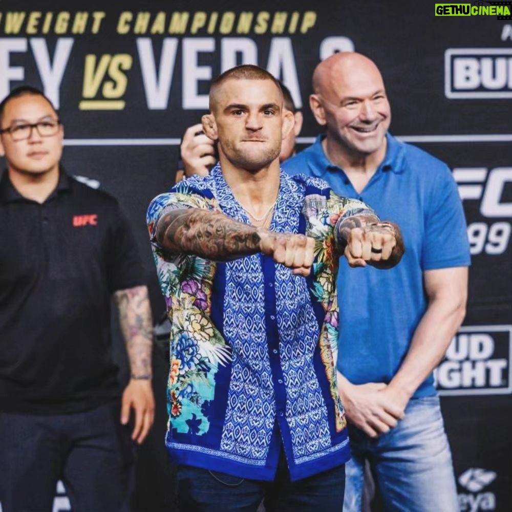 Dustin Poirier Instagram - It's WAR 🧵- @robertgrahamnyc #PaidInFull Miami, Florida