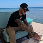 Dustin Poirier Instagram - UFC 293 tomorrow night!! Middleweight title on the line and a heavyweight banger in the Comain!! Go to @realmybookie and use Promo code Dustin if you know who's going to win Montego Bay, Jamaica