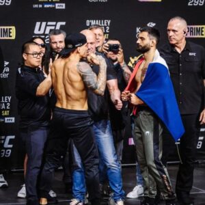 Dustin Poirier Instagram - It's going down tomorrow night!! Let's go MIA 📷- @dannymosaic #PaidInFull #ElDiamante Miami, Florida