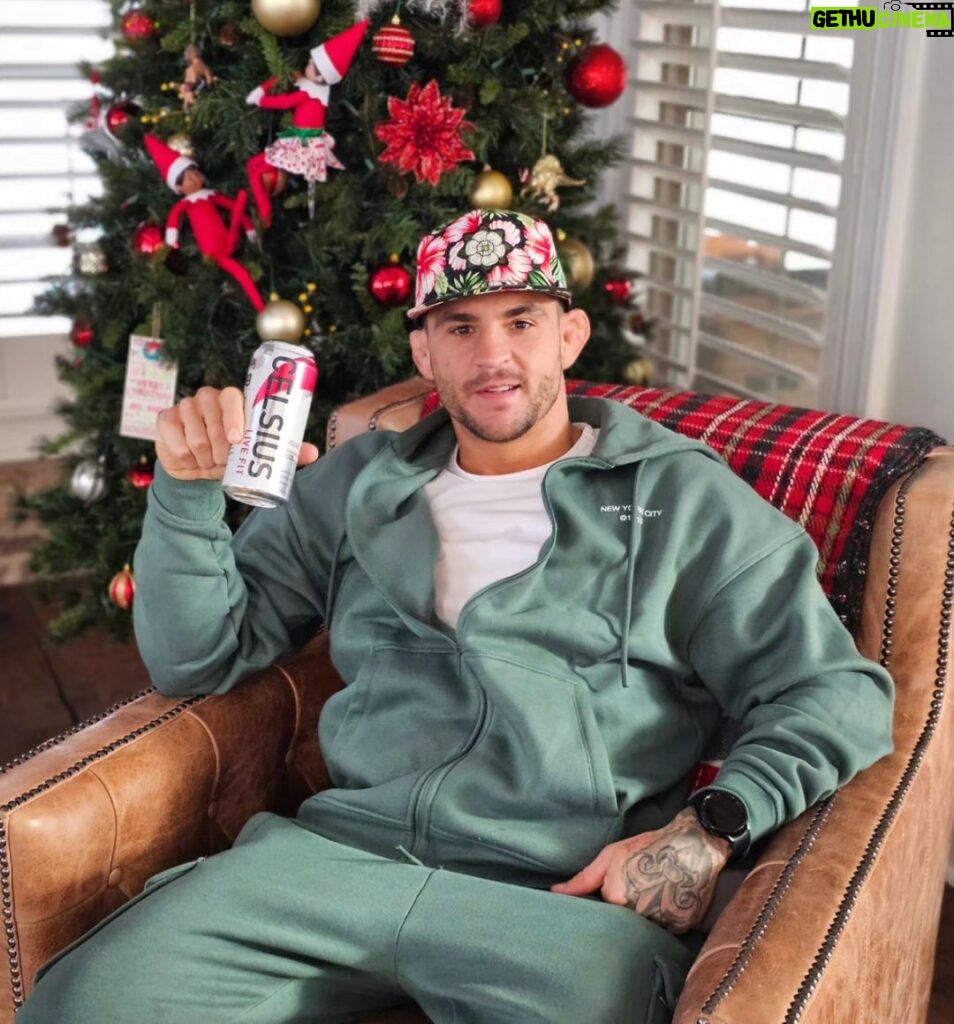 Dustin Poirier Instagram - A little holiday energy boost from @celsiusofficial essentials👊 #livefit
