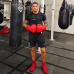 Dustin Poirier Instagram - Still working.. it never stopped 💪 @everlast #PaidInFull #ElDiamante Lafayette, Louisiana
