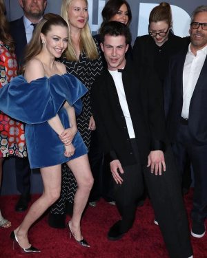 Dylan Minnette Instagram - @thedropouthulu premiere last night 🖤🤍